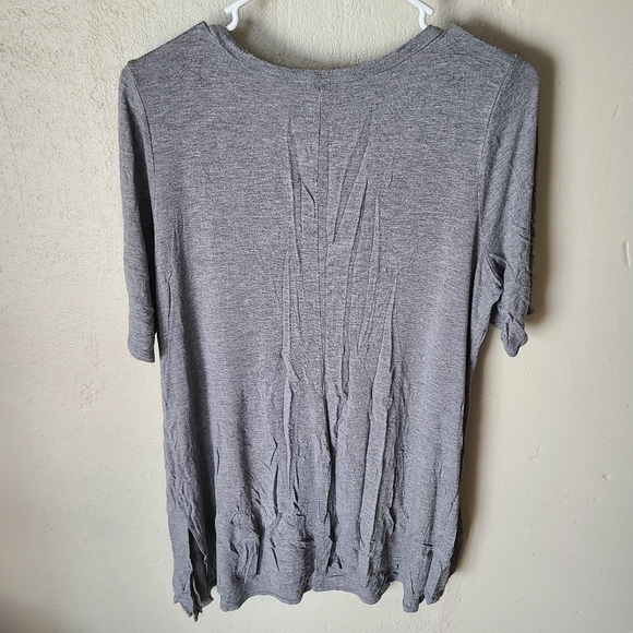 Motherhood Maternity Basic Tops Bundle - Picture 10 of 11